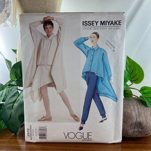Vogue Designer Original, Issey Miyake, V2572